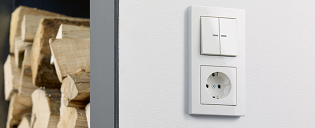 JUNG KNX Taster F 10 bei ESG Elektro-Service-Graz in Gunzenhausen